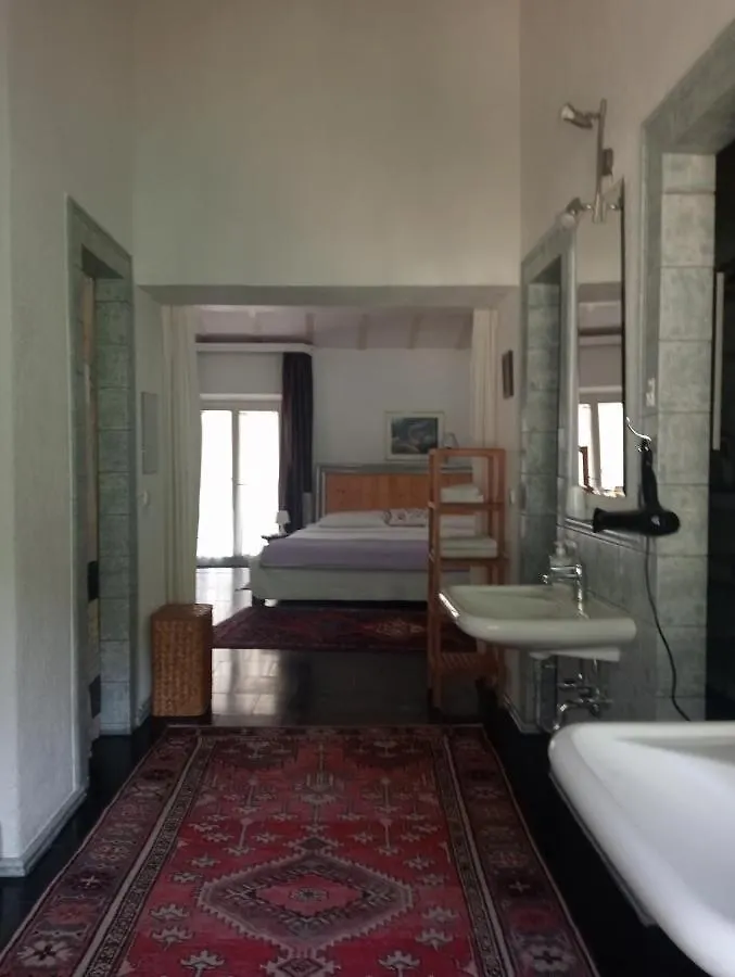 Country Residence Turicchi Londa 0*,  Italia